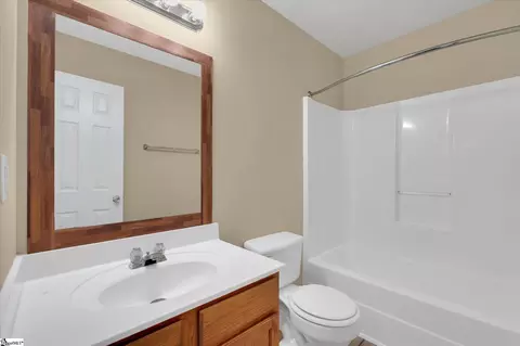 Bath - 213 Springfield Cir, Easley, SC 29642 photo 2 of 4