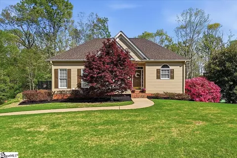 228 Goldenstar Ln, Greer, SC 29651