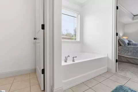 Bath - 129 Waterstone Dr, Easley, SC 29640 photo 2 of 3