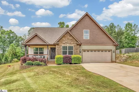 480 Abberly Ln, Boiling Springs, SC 29316