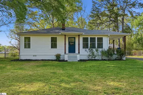 109 Todd Cir, Simpsonville, SC 29681