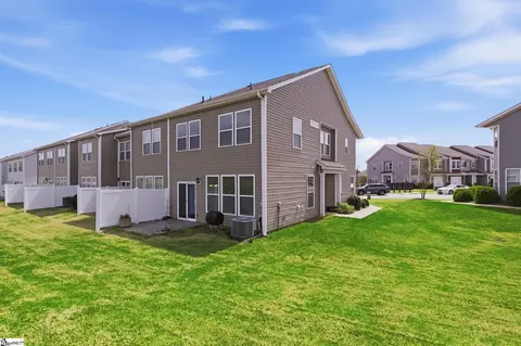 Exterior - 421 Yellow Fox Rd, Greer, SC 29650 photo 3 of 8