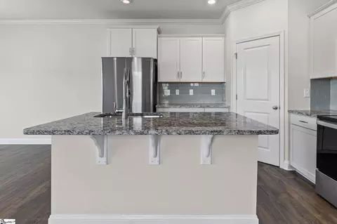 Kitchen - 421 Yellow Fox Rd, Greer, SC 29650 photo 3 of 5