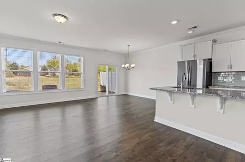 Living - 421 Yellow Fox Rd, Greer, SC 29650 photo 3 of 4