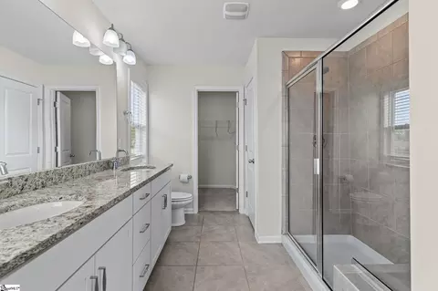 Bath - 421 Yellow Fox Rd, Greer, SC 29650 photo 2 of 2