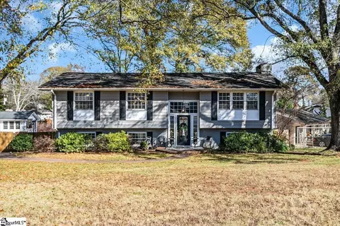 212 Shallowford Rd, Greenville, SC 29607