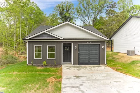 189 N Georgia Ave, Chesnee, SC 29323