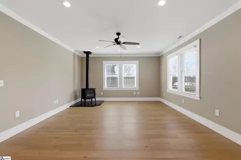 Living - 230 Horseshoe Rd, Honea Path, SC 29654 photo 3 of 3