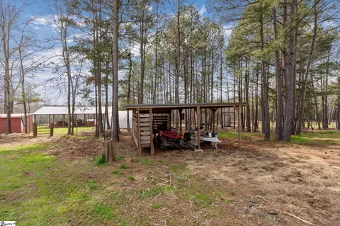 Exterior - 230 Horseshoe Rd, Honea Path, SC 29654 photo 5 of 9
