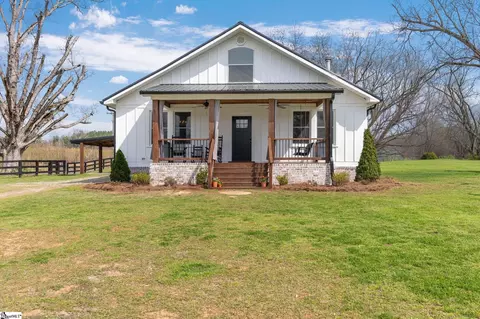 230 Horseshoe Rd, Honea Path, SC 29654