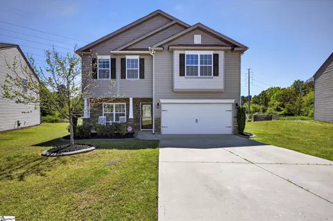 208 Addlestone Cir, Fountain Inn, SC 29644