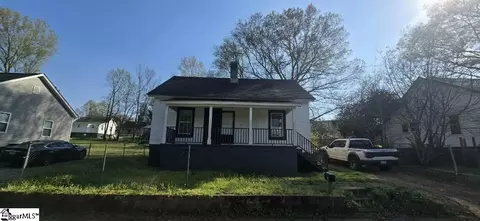 22 S 6th St, Greenville, SC 29611