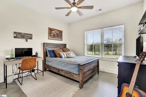 Bedroom - 2610 Erwin Mill Rd, Honea Path, SC 29654 photo 3 of 5