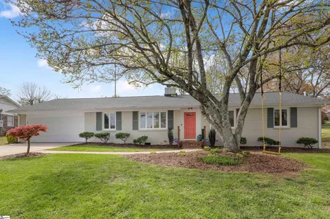 6 Colvin Rd, Greenville, SC 29615