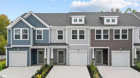 513 W Norvell Ct, Spartanburg, SC 29307