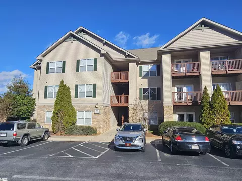 713 Harts Cove Way, Seneca, SC 29678