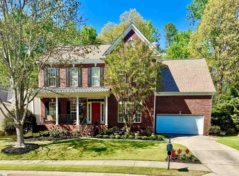 27 Waters Reach Ln, Simpsonville, SC 29681