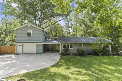 119 W Victoria Rd, Spartanburg, SC 29301