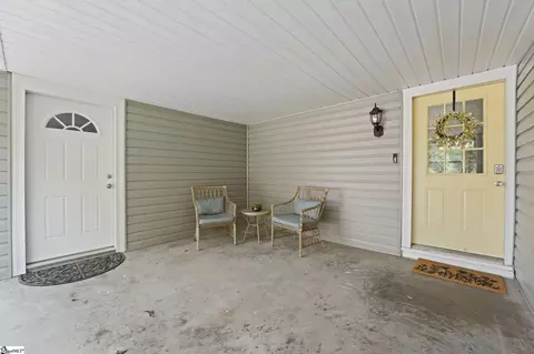 119 W Victoria Rd, Spartanburg, SC 29301