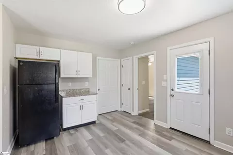 Entry Way - 405 Hill St, Easley, SC 29640 photo 1 of 1