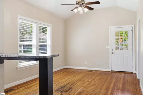 Living - 405 Hill St, Easley, SC 29640 photo 4 of 5