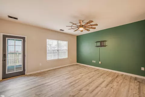 Living - 309 Grant St, Easley, SC 29640 photo 1 of 3