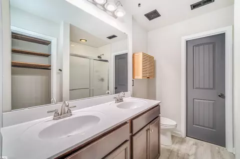 Bath - 309 Grant St, Easley, SC 29640 photo 1 of 4