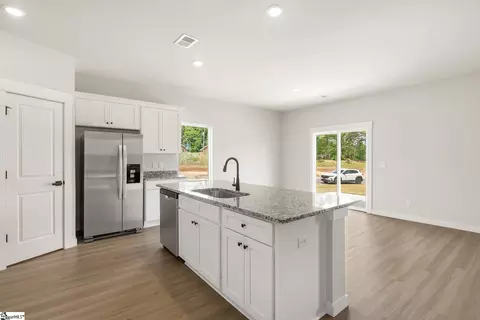 1237 Crested Iris St, Moore, SC 29369 photo 7
