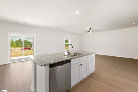 1237 Crested Iris St, Moore, SC 29369 photo 8