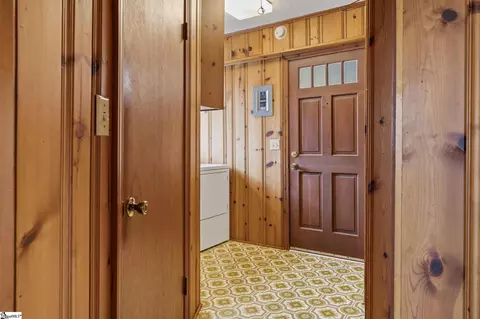 Entry Way - 305 Nelson Dr, Anderson, SC 29621 photo 2 of 2