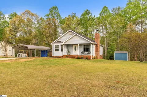 132 Motor Boat Club Rd, Greenville, SC 29611