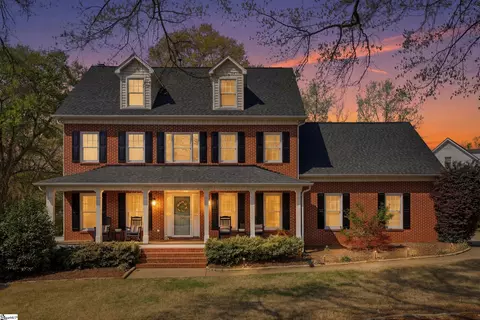 200 Greenside Ct, Simpsonville, SC 29681