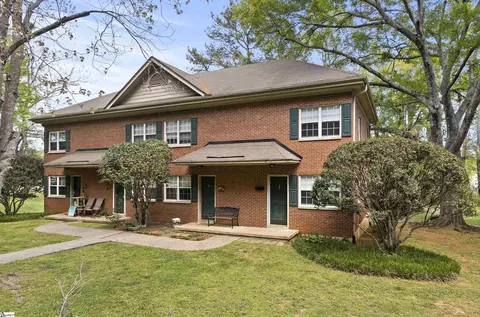 11 Faris Cir, Greenville, SC 29605