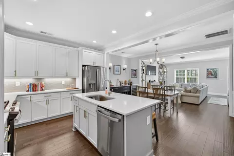 332 Danvers Rd, Greenville, SC 29607 photo 13