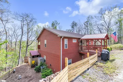 189 Caledonia Rd, Landrum, SC 29356