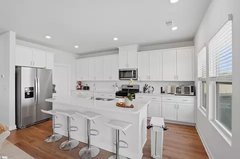 Kitchen - 1720 Greenpath Ln, Moore, SC 29369 photo 1 of 3