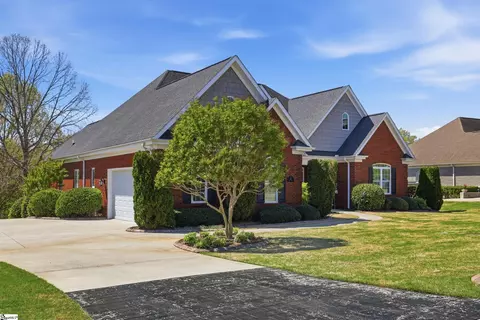 Exterior - 140 Tully Dr, Anderson, SC 29621 photo 5 of 6