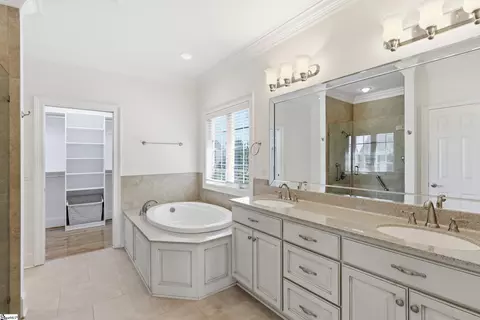 Bath - 140 Tully Dr, Anderson, SC 29621 photo 1 of 2