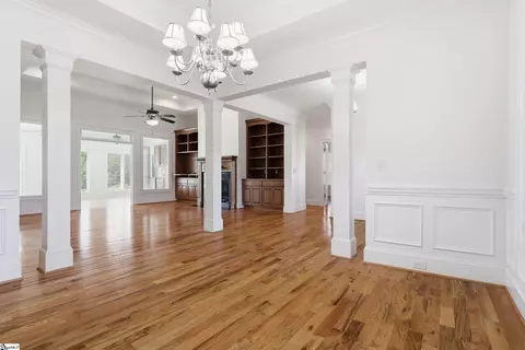 Living - 140 Tully Dr, Anderson, SC 29621 photo 3 of 4