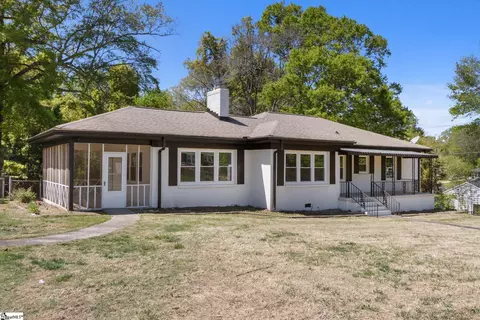 11 Stokes St, Greenville, SC 29611