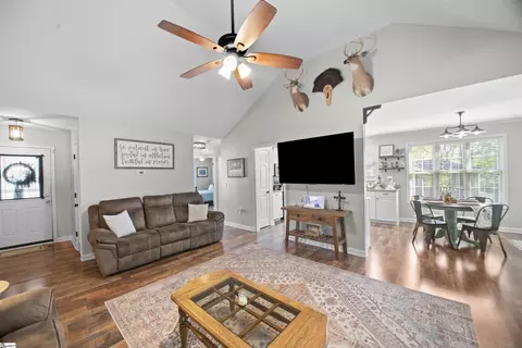 113 Raintree Ct, Easley, SC 29642 photo 12