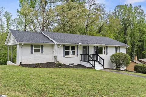 1041 E Perry Rd, Greenville, SC 29609