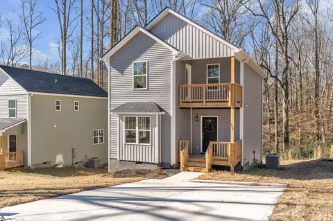 402 Woodland Cir, Belton, SC 29627
