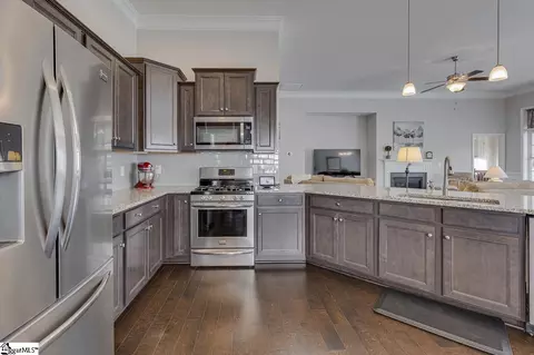 Kitchen - 155 Willowbottom Dr, Greer, SC 29651 photo 1 of 5