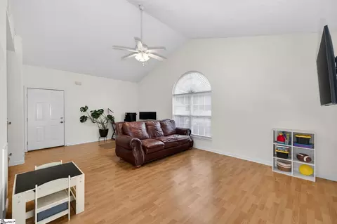 Living - 103 A Reef Ct, Easley, SC 29642 photo 2 of 3