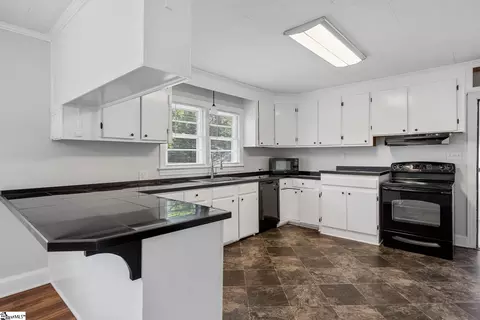 Kitchen - 37 Dendy St, Pelzer, SC 29669 photo 1 of 5