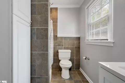 Bath - 37 Dendy St, Pelzer, SC 29669 photo 3 of 4