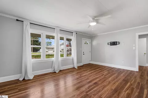Living - 37 Dendy St, Pelzer, SC 29669 photo 3 of 4