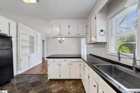 Kitchen - 37 Dendy St, Pelzer, SC 29669 photo 5 of 5