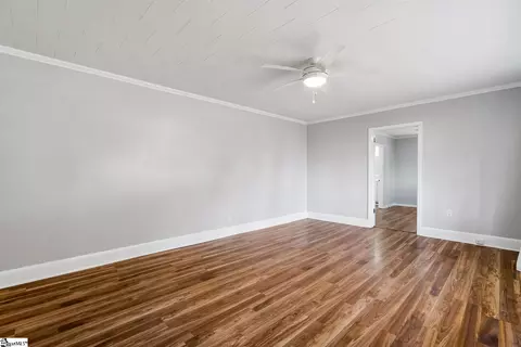 Living - 37 Dendy St, Pelzer, SC 29669 photo 2 of 4